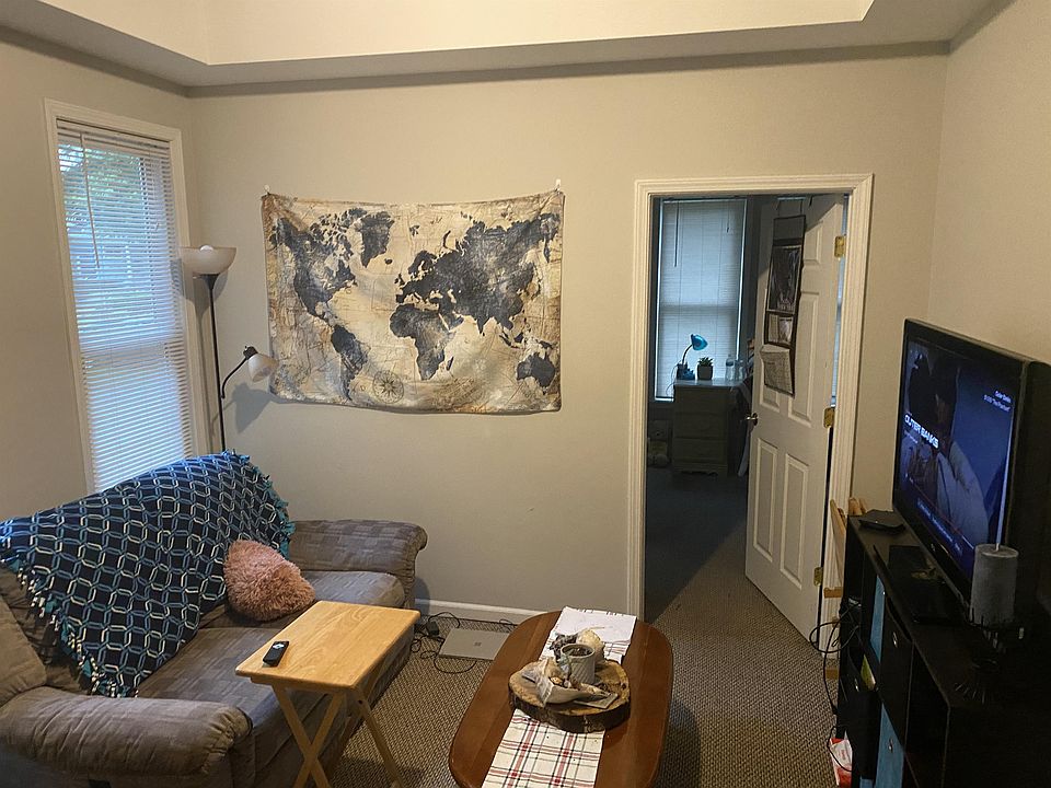 1st image of 224 N Summit St #1