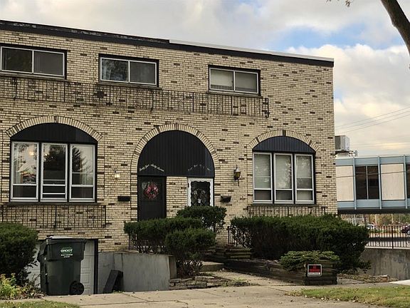 5th image of 4569 W Jarvis Ave