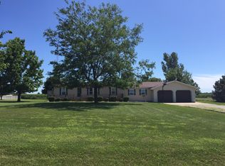 12846 Taft Rd, Clinton, IL 61727