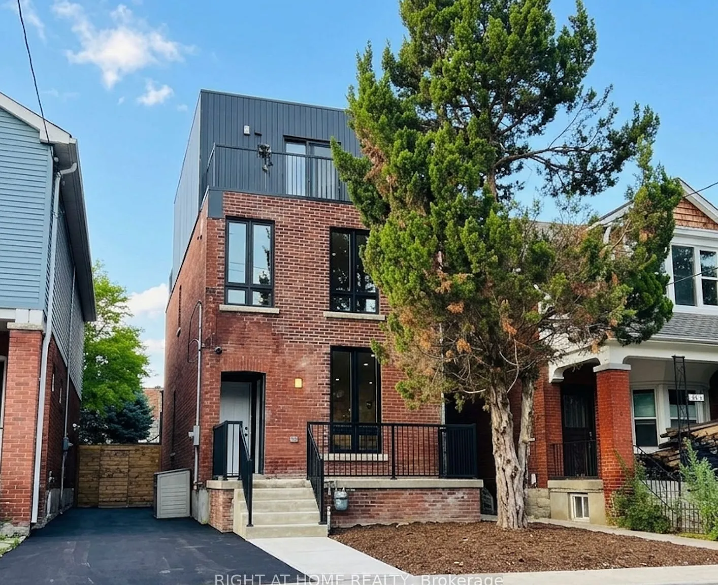 151 Gledhill Ave — Photo 1