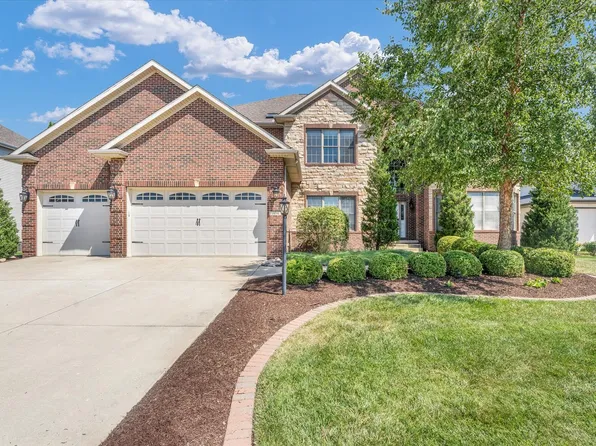 1404 English Oak Dr, Champaign, IL 61822