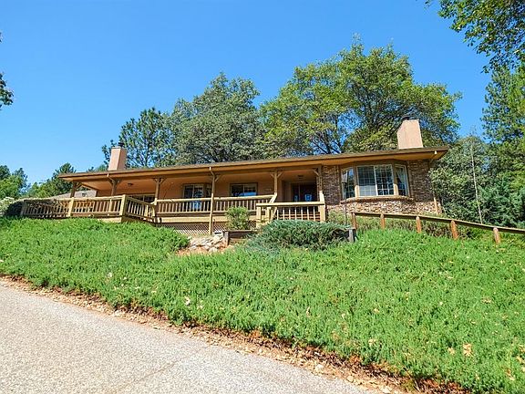 2nd image of 15156 Lorie Dr