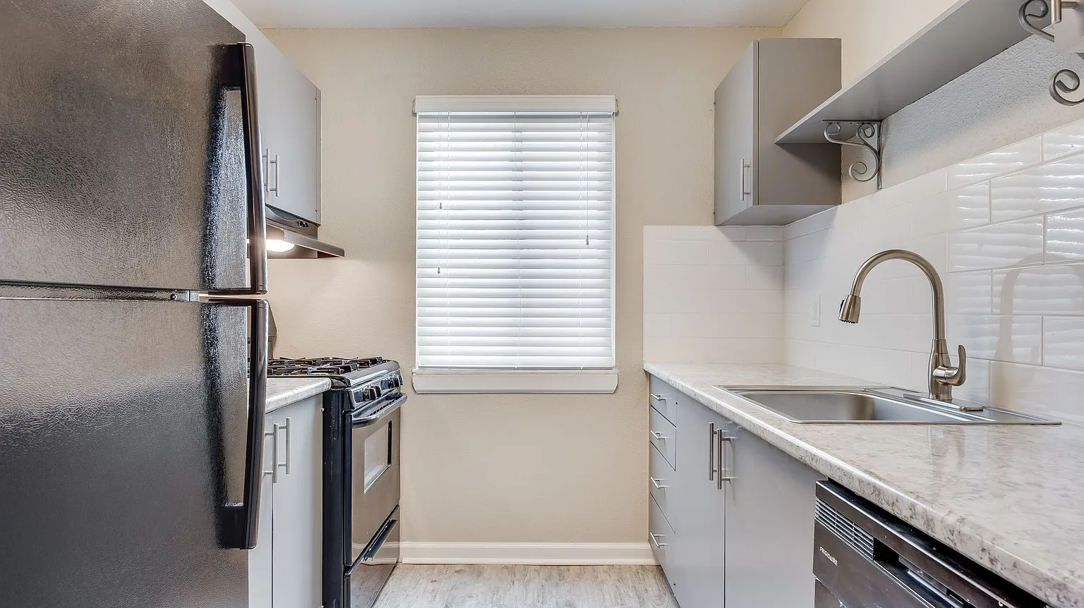 10 San Miguel Dr Unit 18B photo 1
