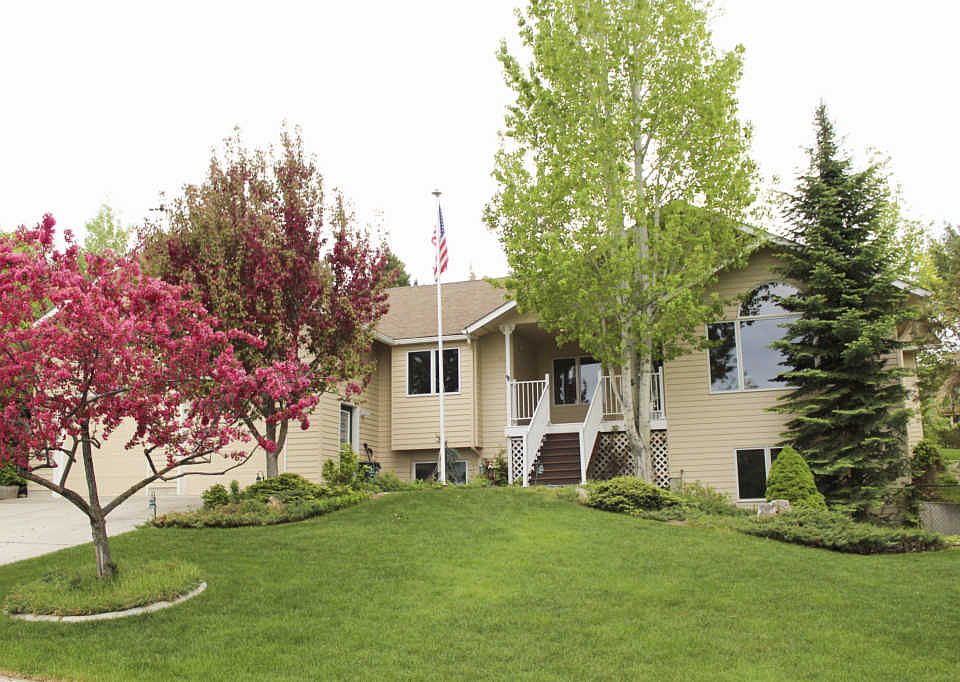 1st image of 5071 Victor Ct