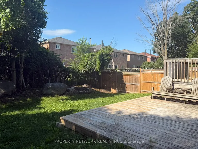 41 Sydenham Wells Ct — Photo 2