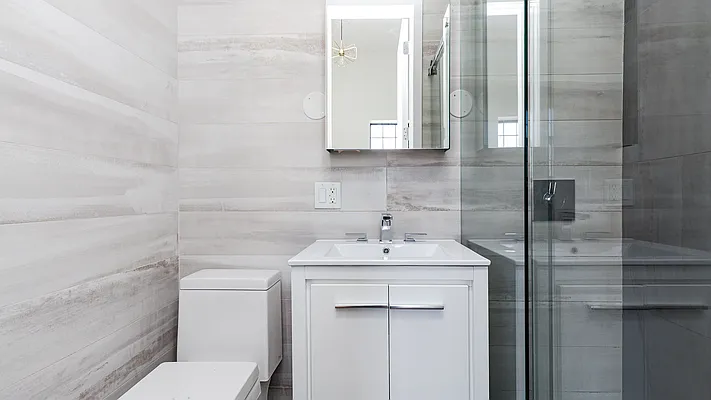 Rented by Nooklyn NYC LLC | media 14