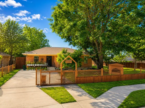 9206 Donnybrook Ln, Dallas, TX 75217