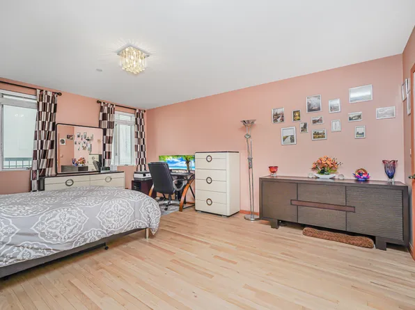 1830 Bath Avenue image 17 of 25