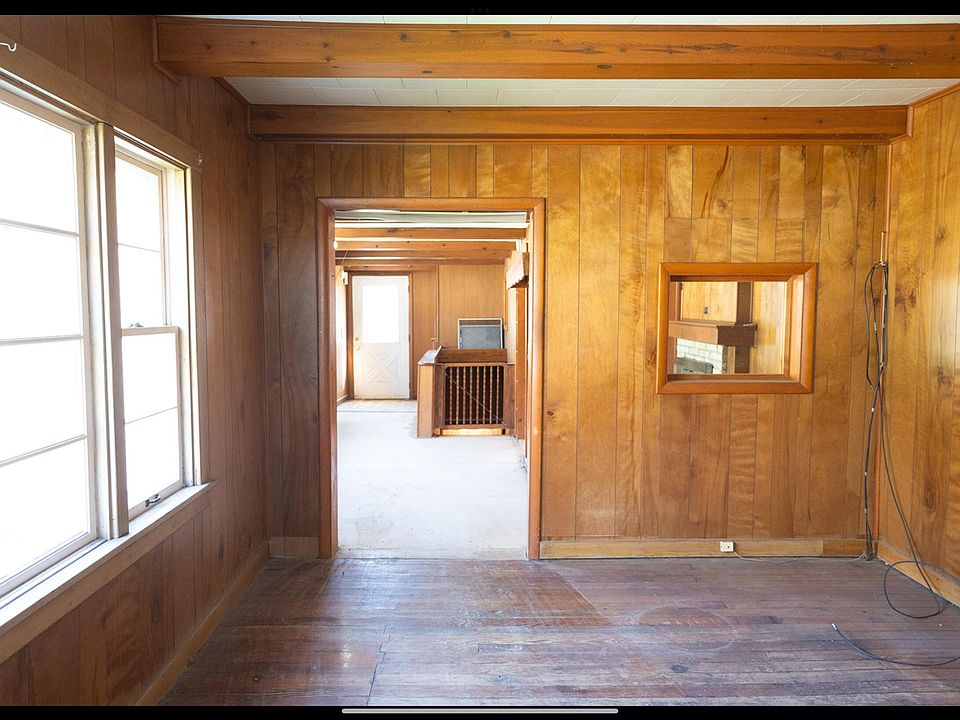 15232 Three Oaks Rd, Three Oaks, MI 49128 | Zillow