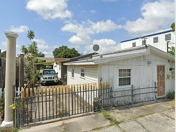 1st image of 4241 54th Ave N