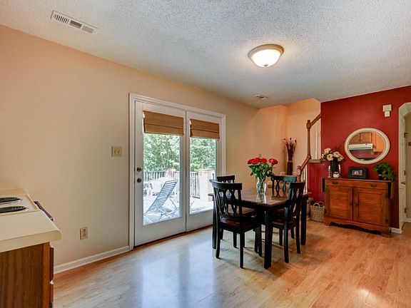 5th image of 7217 Ashford Glen Dr