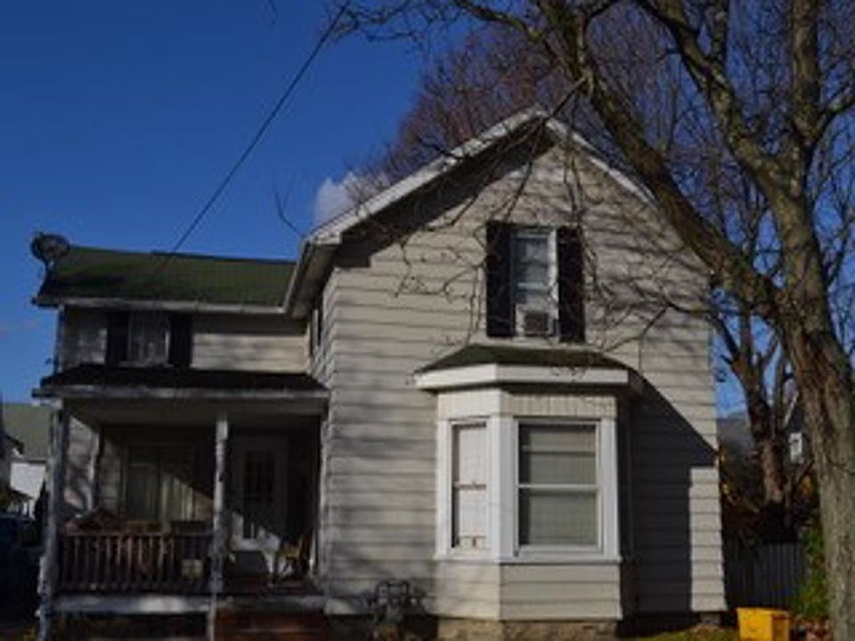 2nd image of 37 Belden St