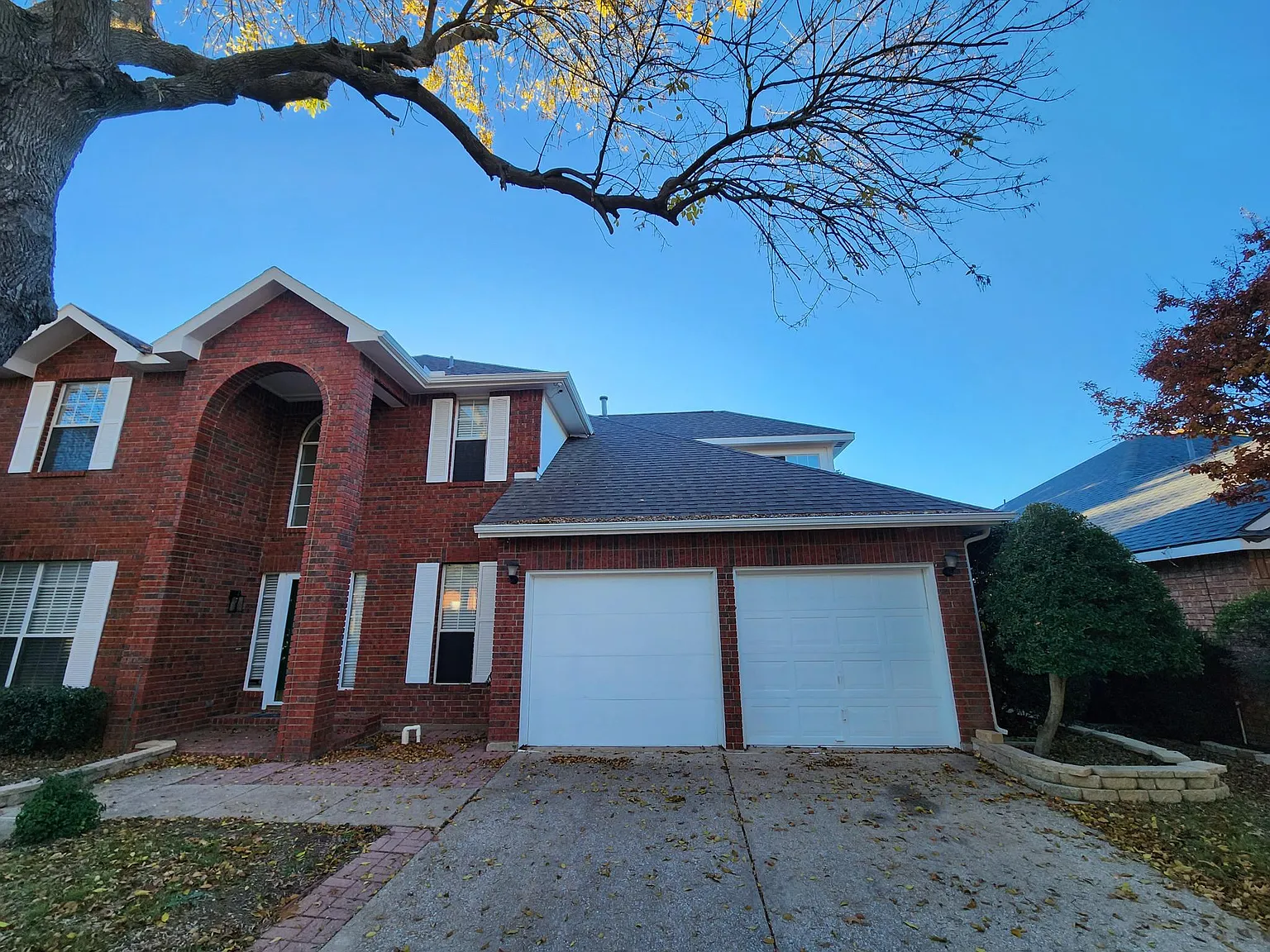 5 bed, 2.5 bath, 2890 sqft, $3,750 — Photo 1