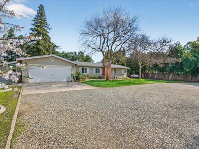 1544 N De Wolf Ave, Fresno, CA, 93737
