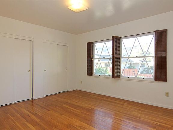 5th image of 951 Barcelona Dr
