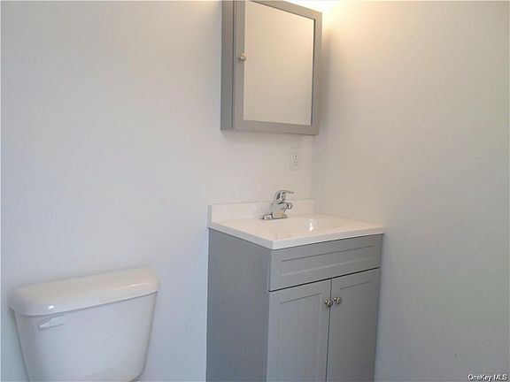 5th image of 19 North St #1