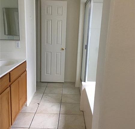 5th image of 9791 Beach Rose Ct