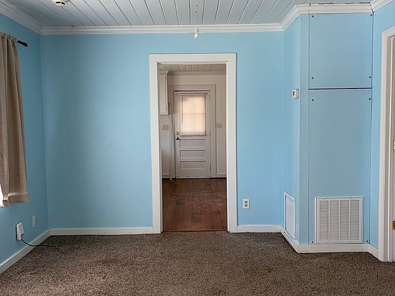2nd image of 102 W Grady St