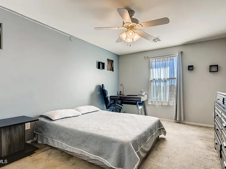 6144 W Freeway Ln — Photo 16