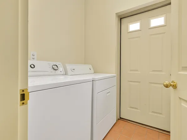 436 Putnam Avenue image 22 of 28