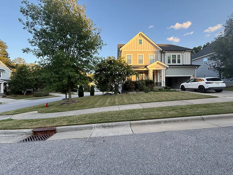 120 Bailey Park — Photo 1