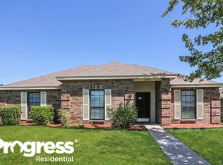 1037 S Pepperidge Dr, Lancaster, TX 75134