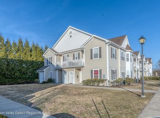 202 Commons Ln, Saugerties, NY 12477