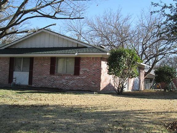 2nd image of 1132 Greencove Ln