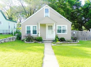 940 Spring Ave, Saint Charles, MO 63301