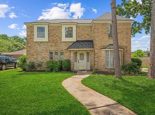 4811 Sabrina Dr, Houston, TX 77066