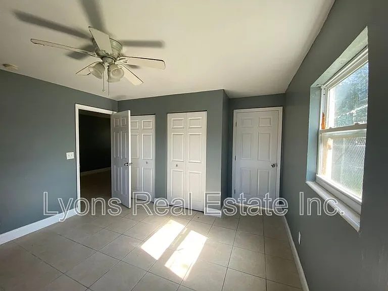 40 Willis Rd #1 — Photo 6