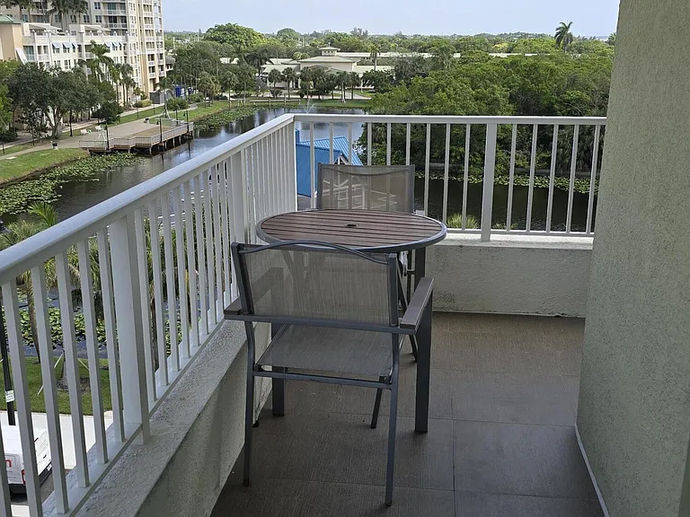 700 E Boynton Beach Blvd #612 — Photo 9