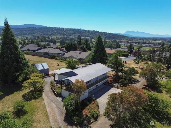 1032 W Sequim Bay Road, Sequim, WA 98382
