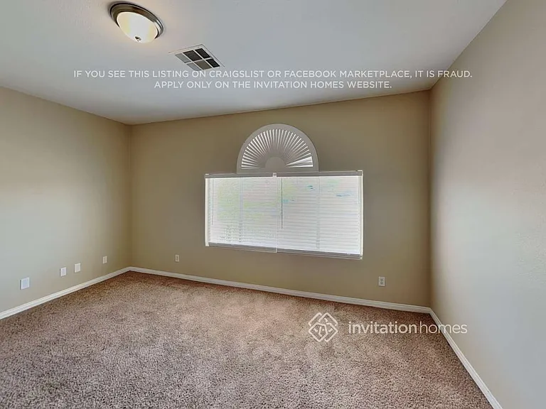 915 Golden Poppy St — Photo 20