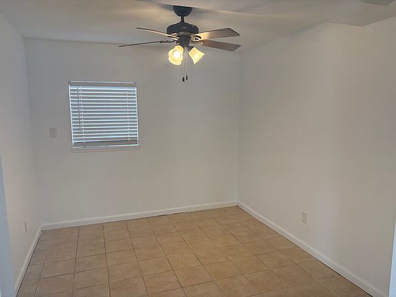 5th image of 812 Via Deluna Dr #2