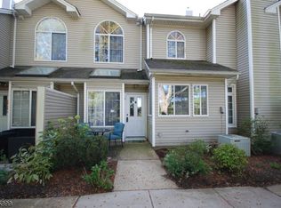 18 Birchwood Rd, Bedminster, NJ 07921