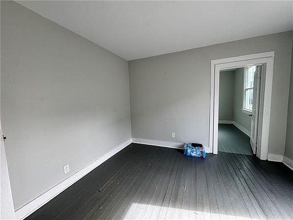 4th image of 4701 S Liberty St