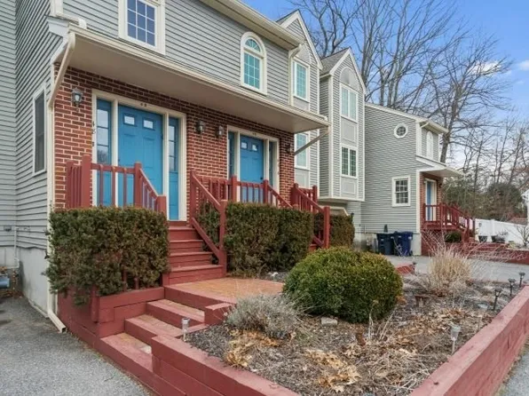 48 Main St #48, Holden, MA 01520