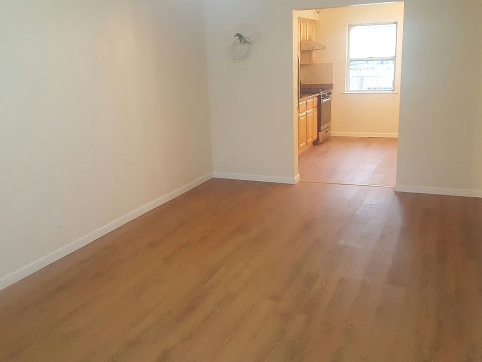 1st image of 10851 63rd Dr