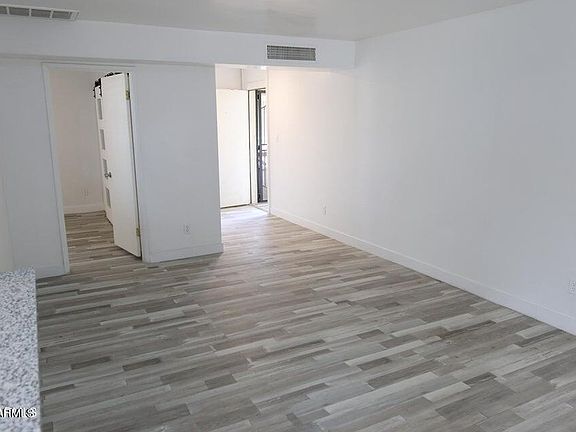 2nd image of 3828 N 32nd St Unit 218