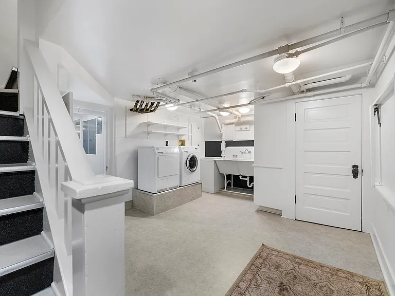2407 S Garfield St — Photo 41