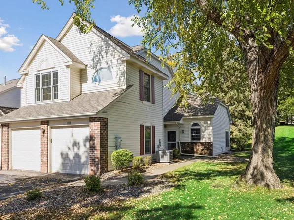 11018 Oregon Curv, Bloomington, MN 55438