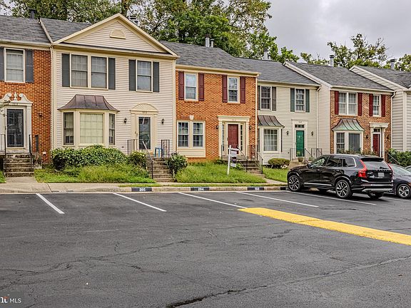 4th image of 7810 Lambkin Ct