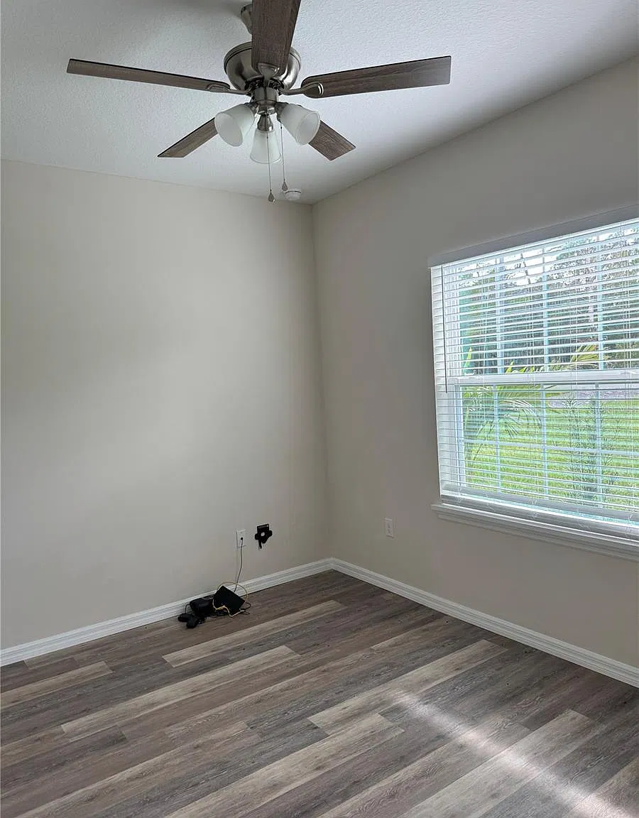 4 bed, 2.0 bath, 1644 sqft, $2,500 — Photo 2