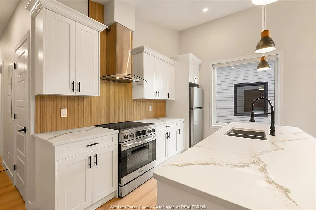 2 bed, $2,300 — Photo 3