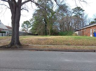 8487 Lynn River Rd, Norfolk, VA 23503