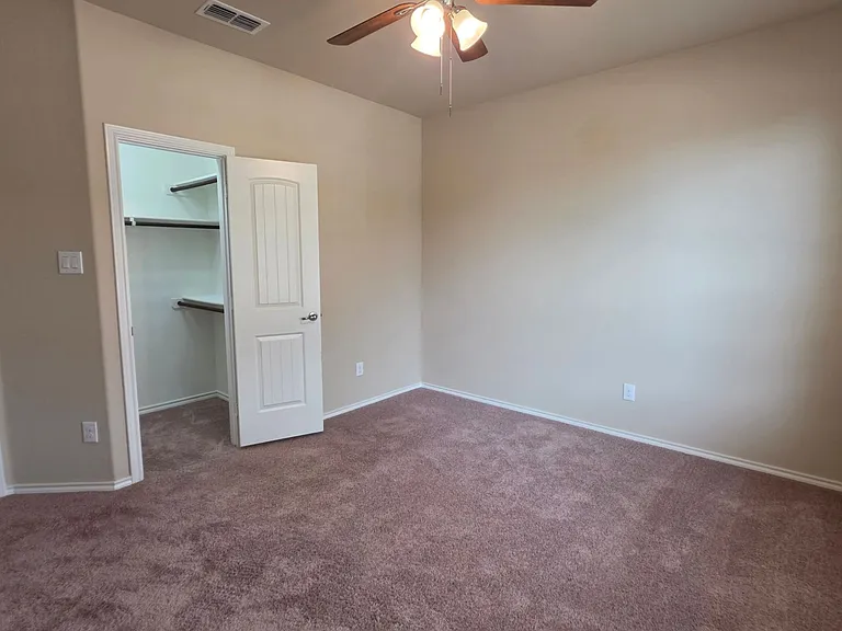 1912 Potrillo Ln — Photo 19