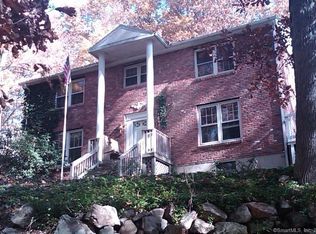 125 Padanaram Rd, Danbury, CT 06811