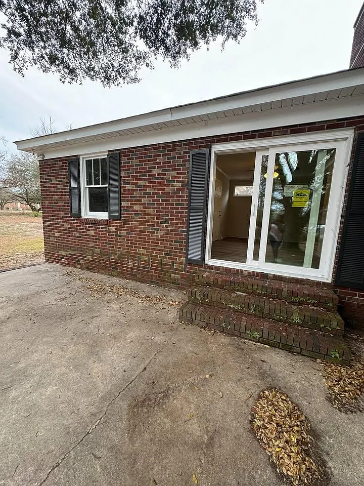 3512 Delree St — Photo 4