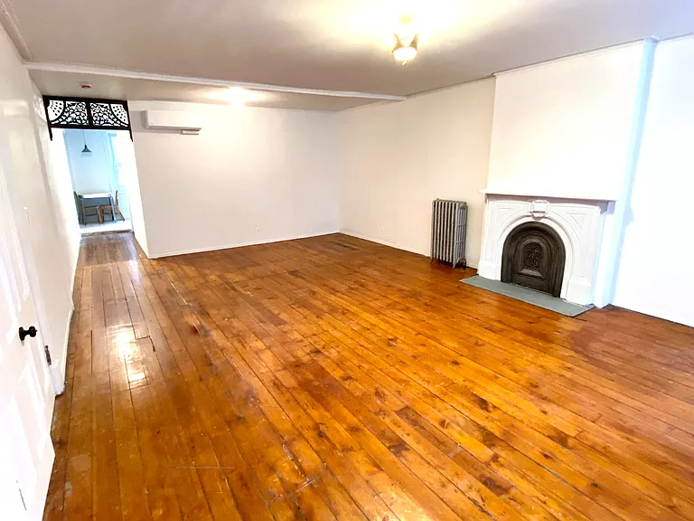 807 Willoughby Ave #1 — Photo 5